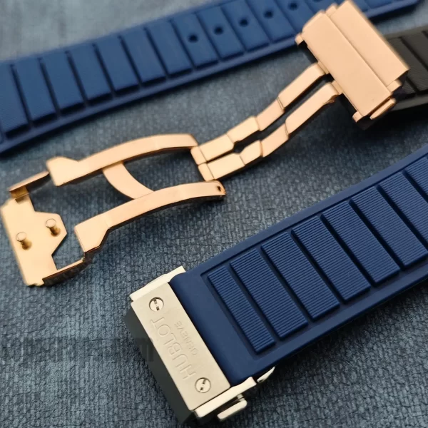 【超美品】Hublot ウブロ　ラバーストラップ ウブロ キングパワーシリーズ 29x19mm用ラバーストラップ - TopStraps