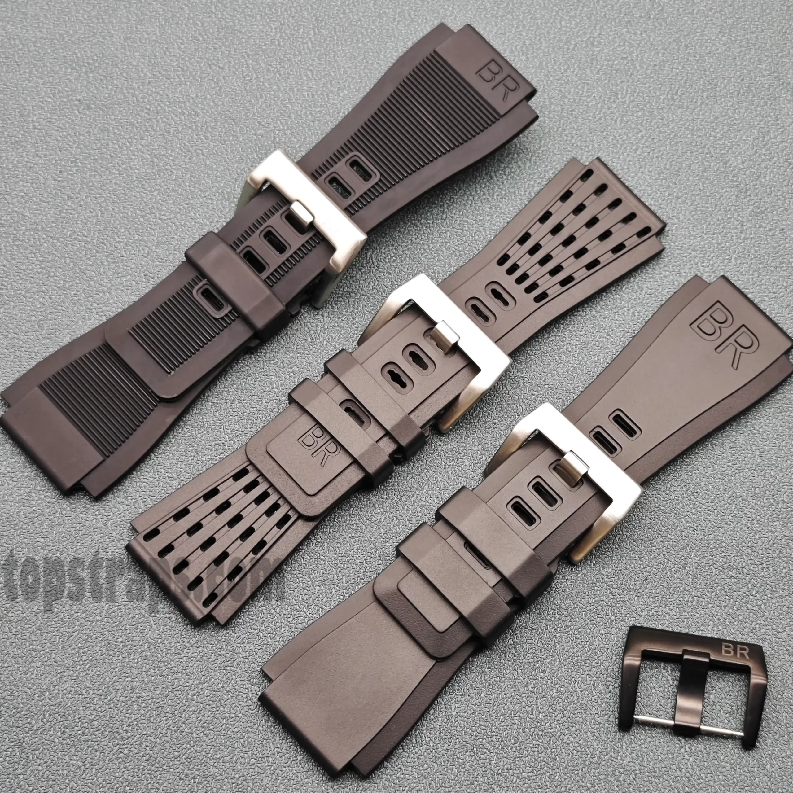 Bell & Ross BR01 BR03 34x24mm用ラバーストラップ - TopStraps