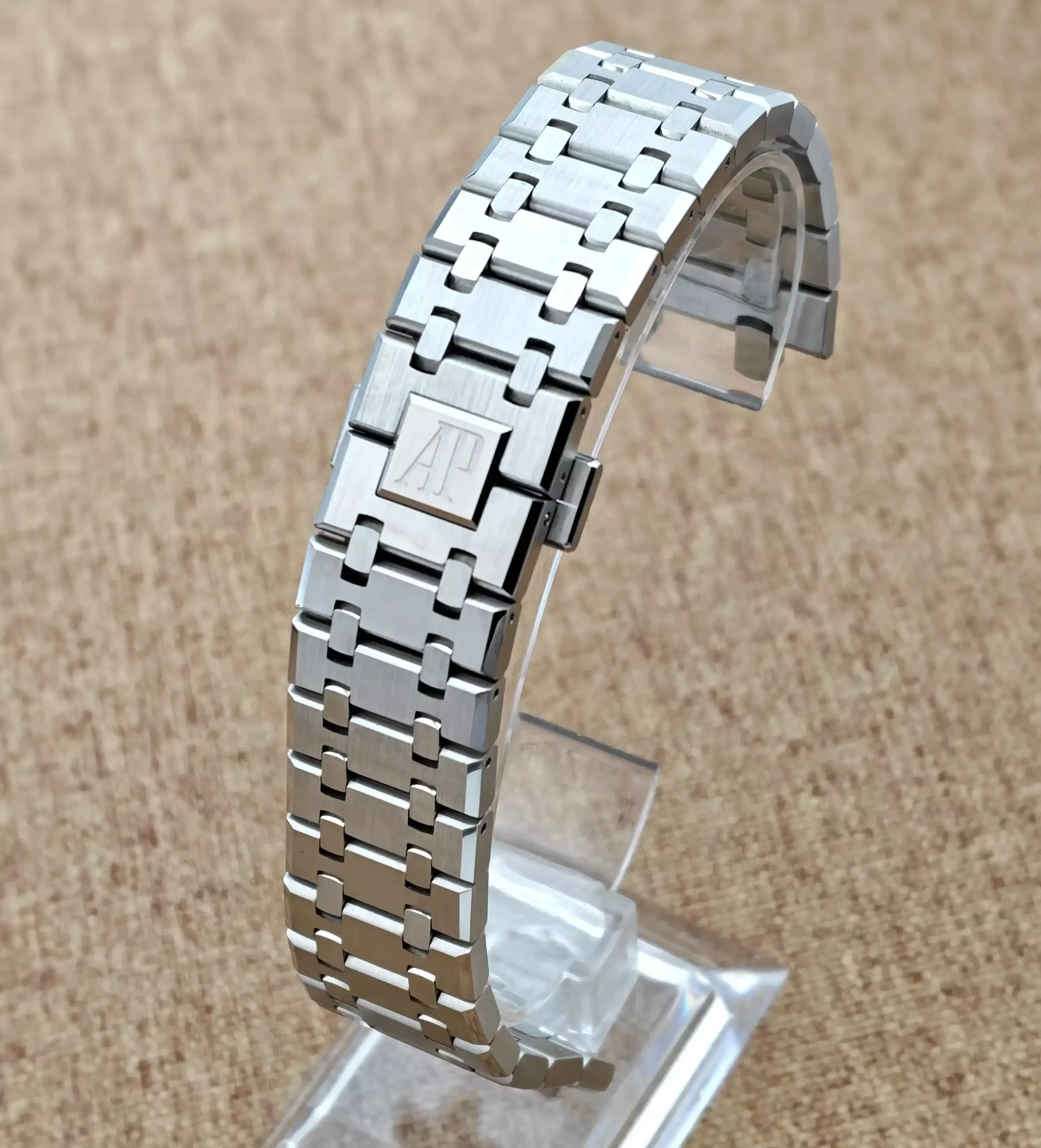 Bracelet for Audemars Piguet watches.
