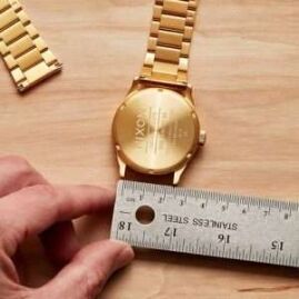 Read more about the article How to Measure Your Watch Lug Width to Find the Right Watch Band