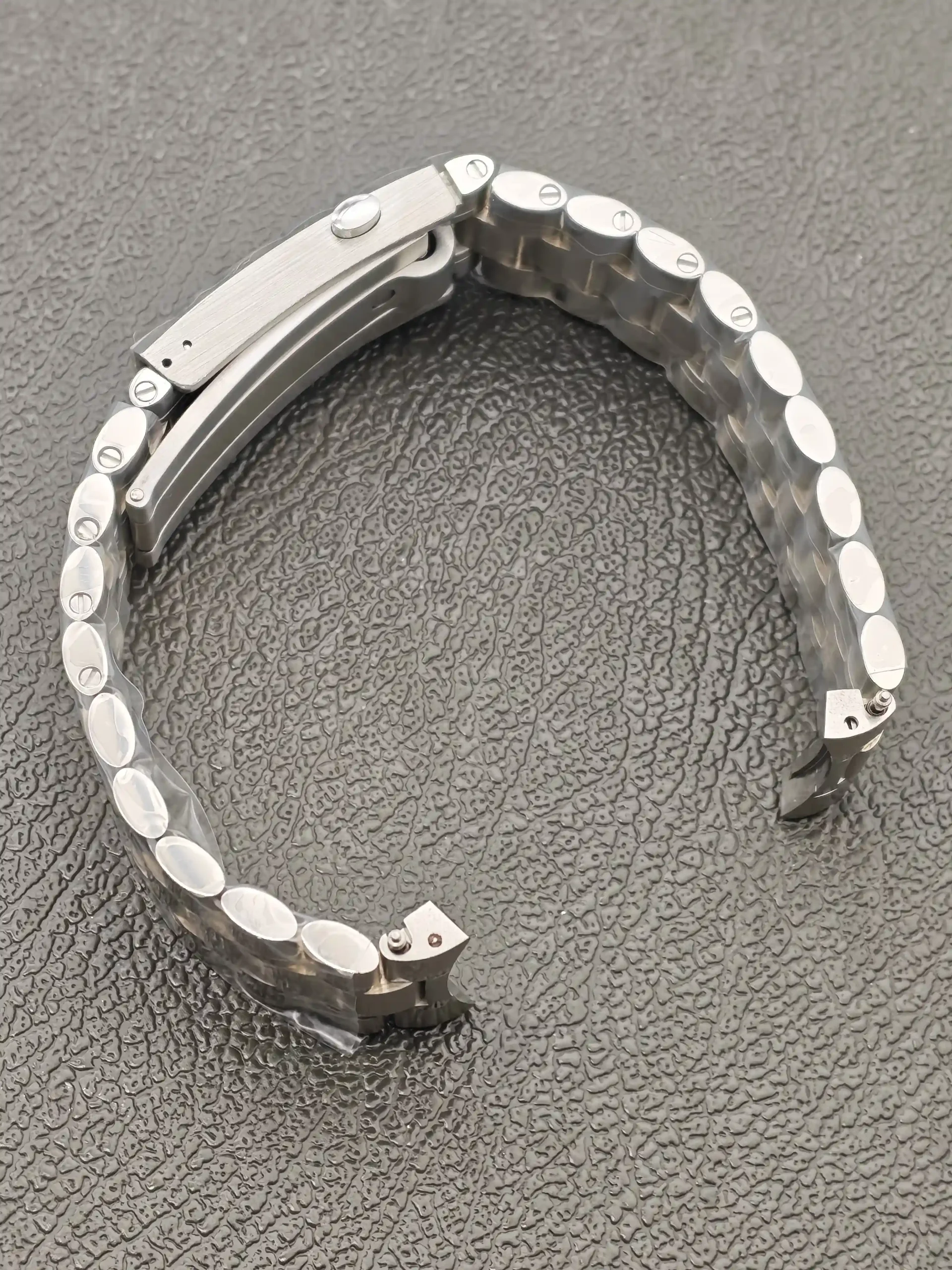 Stainless steel bracelet for the Omega Speedmaster Moonwatch Professional 3861 42mm, 20mm.